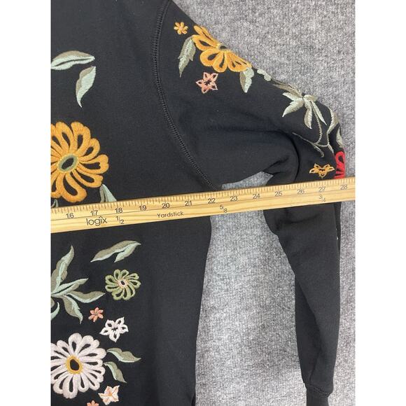 Driftwood Women’s Large Nightblooms Black with Multicolor Embroidery Sweatshirt - Picture 4 of 11